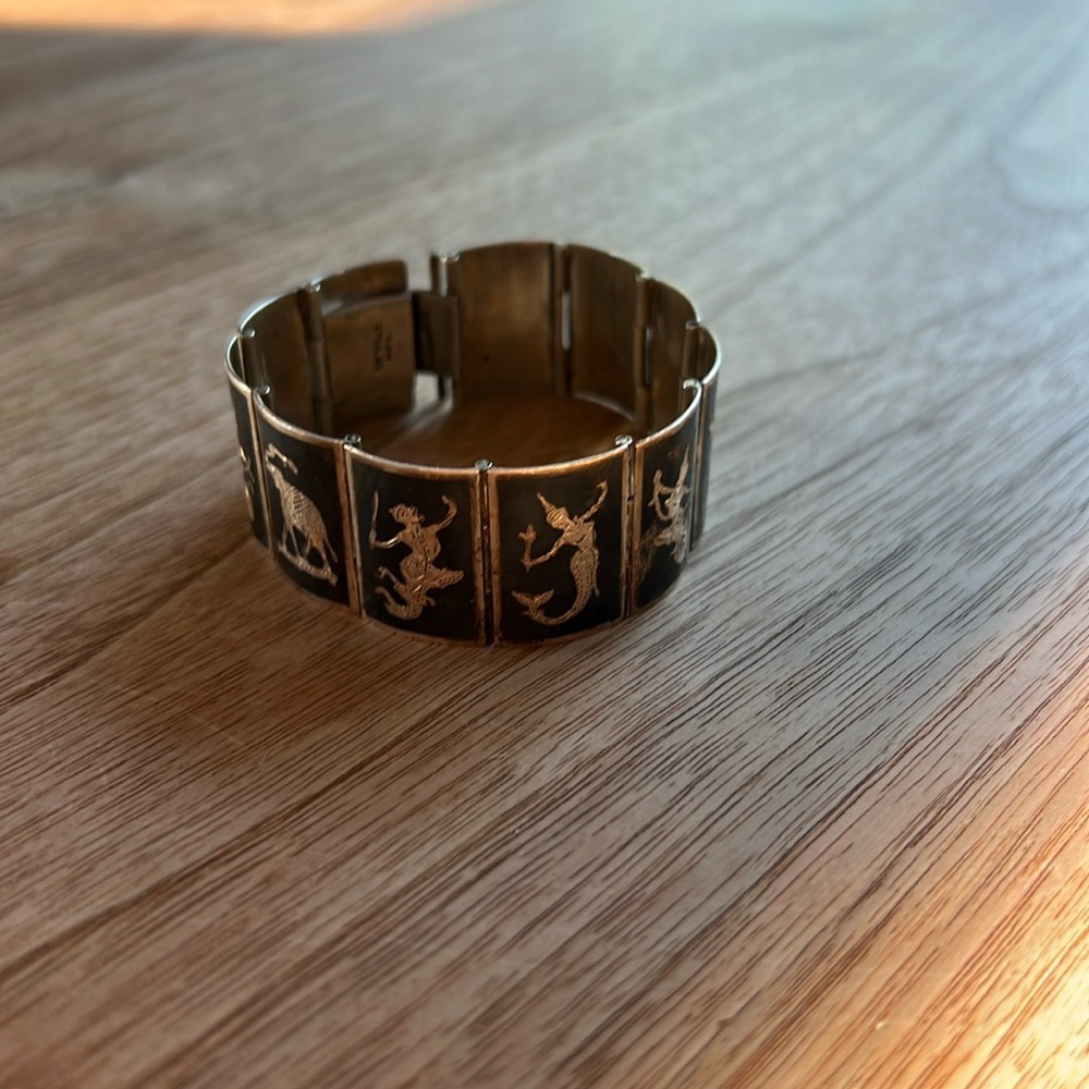 Sterling silver and black vintage Thai bracelet 1960’s,